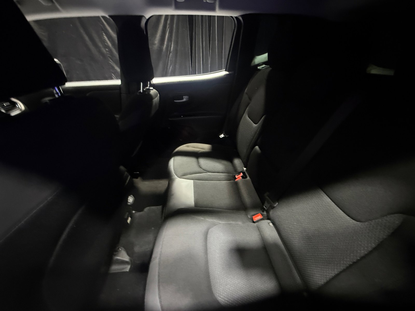 Used 2018 Jeep Renegade Altitude AWD/4WD image 17