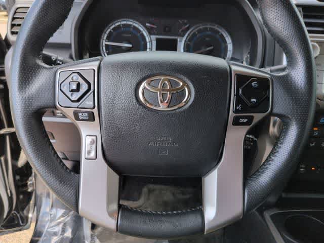 Used 2015 Toyota 4Runner Limited AWD/4WD image 23