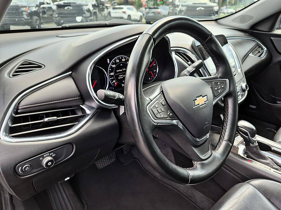Used 2024 Chevrolet Malibu LT FWD image 16