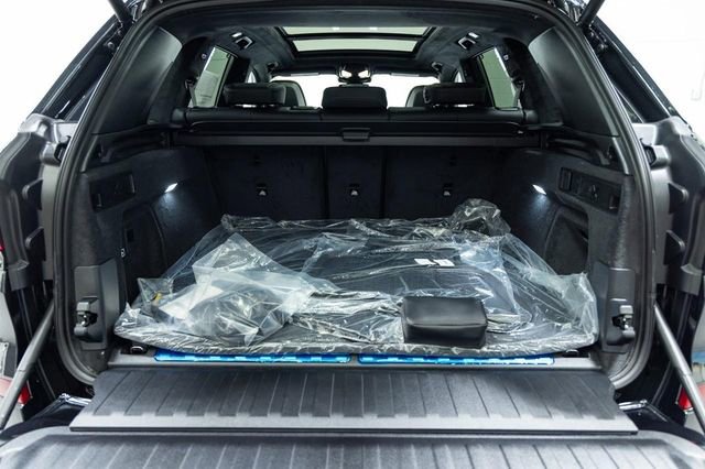 New 2026 BMW X5 xDrive50e w/ Executive Package image 13