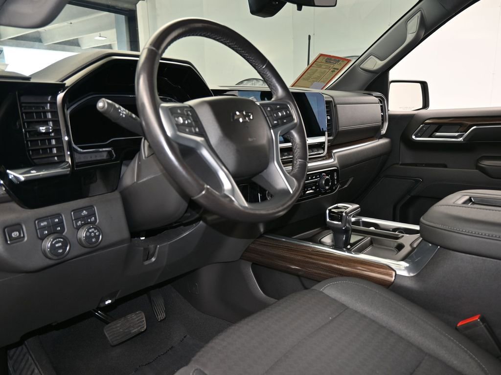 Used 2022 Chevrolet Silverado 1500 LT Trail Boss image 13