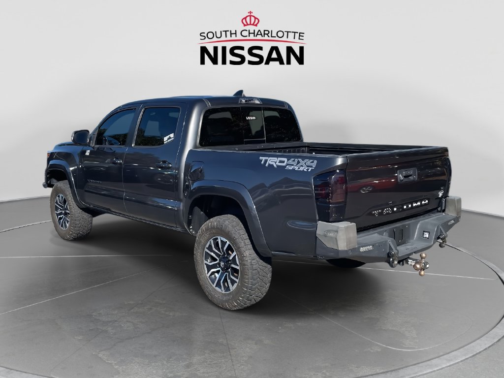 Used 2020 Toyota Tacoma TRD Sport AWD/4WD image 4