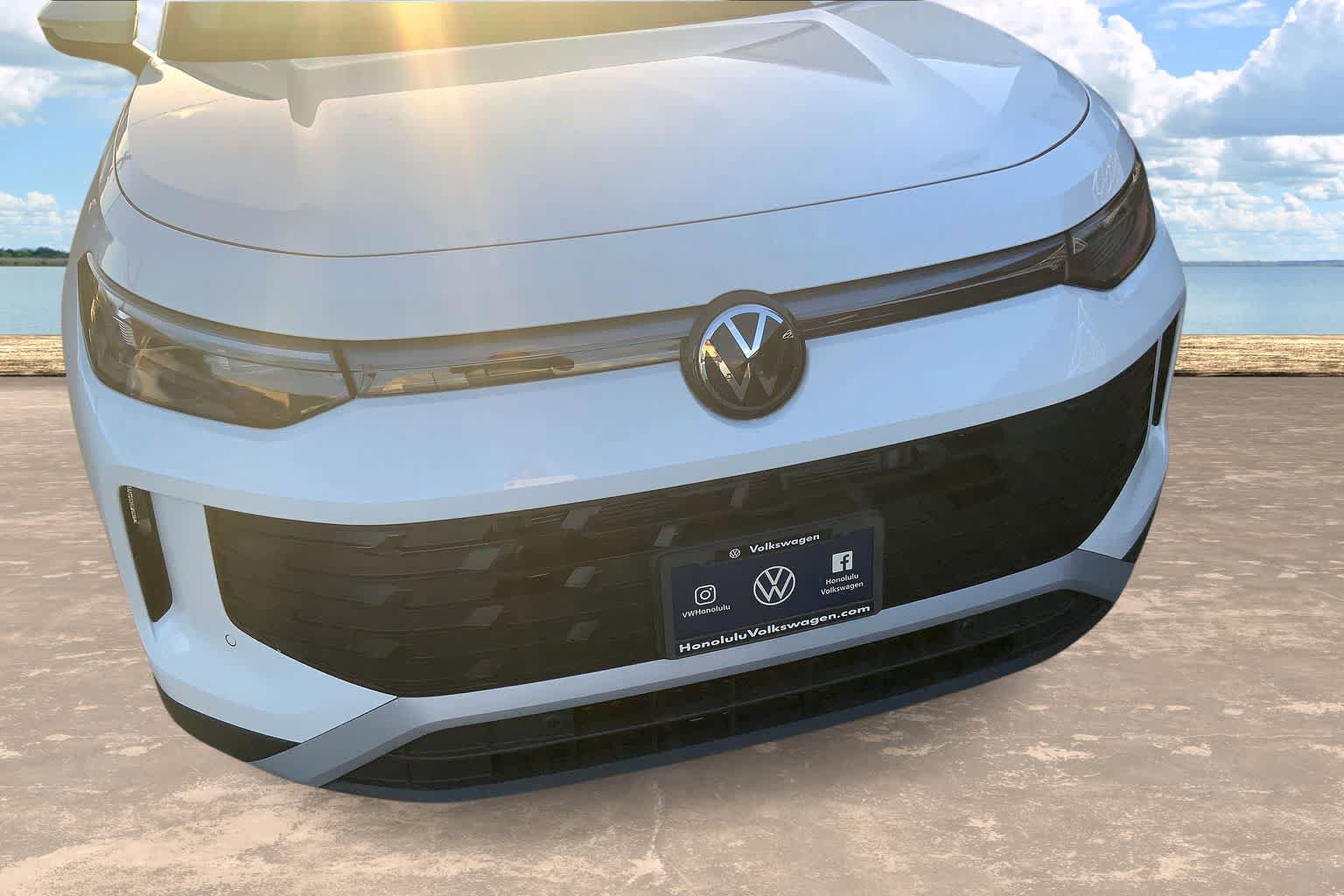 Used 2025 Volkswagen Tiguan S FWD image 33