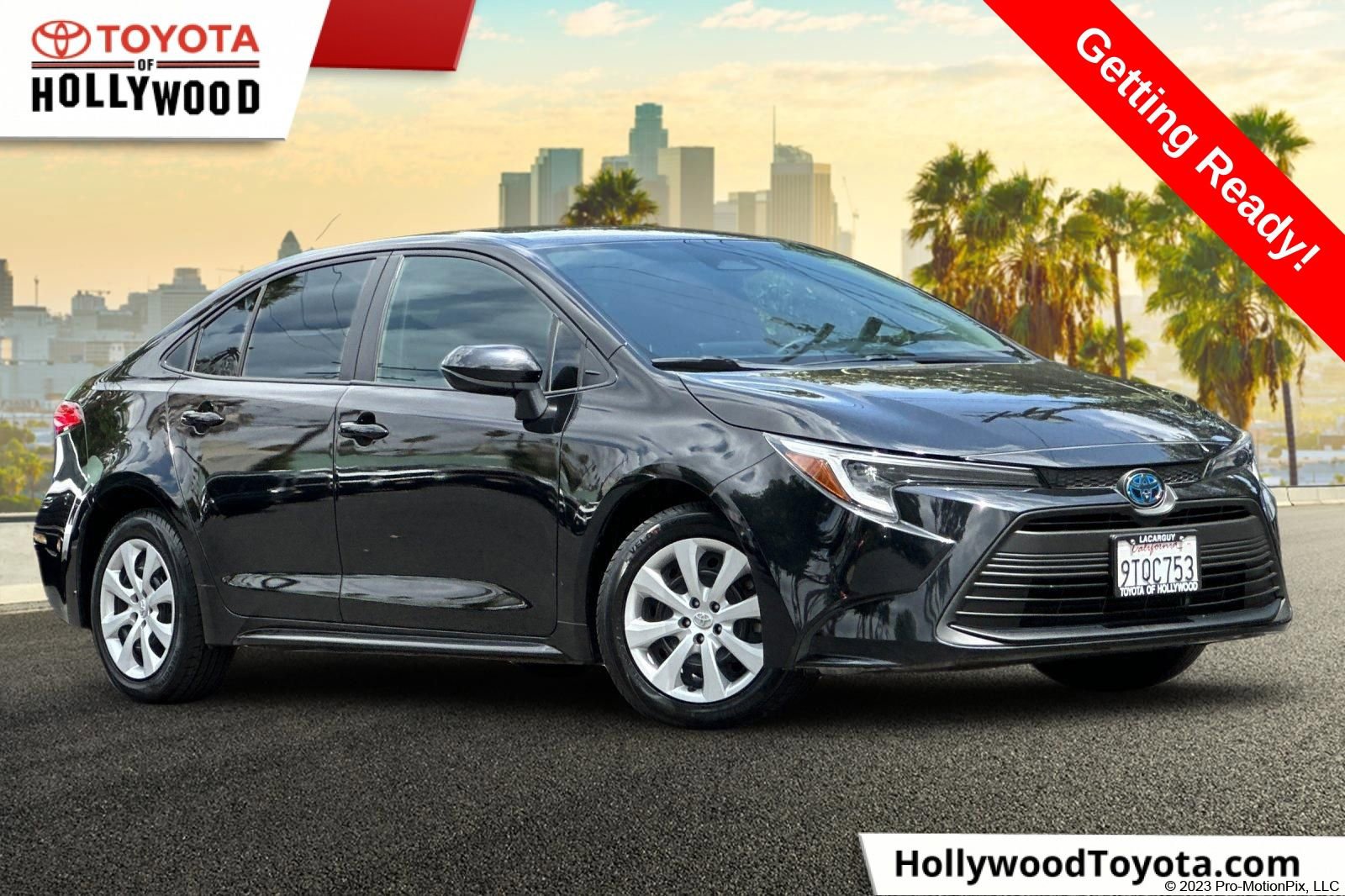 Certified 2025 Toyota Corolla LE FWD image 1
