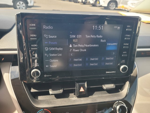 Used 2022 Toyota Corolla LE FWD image 23