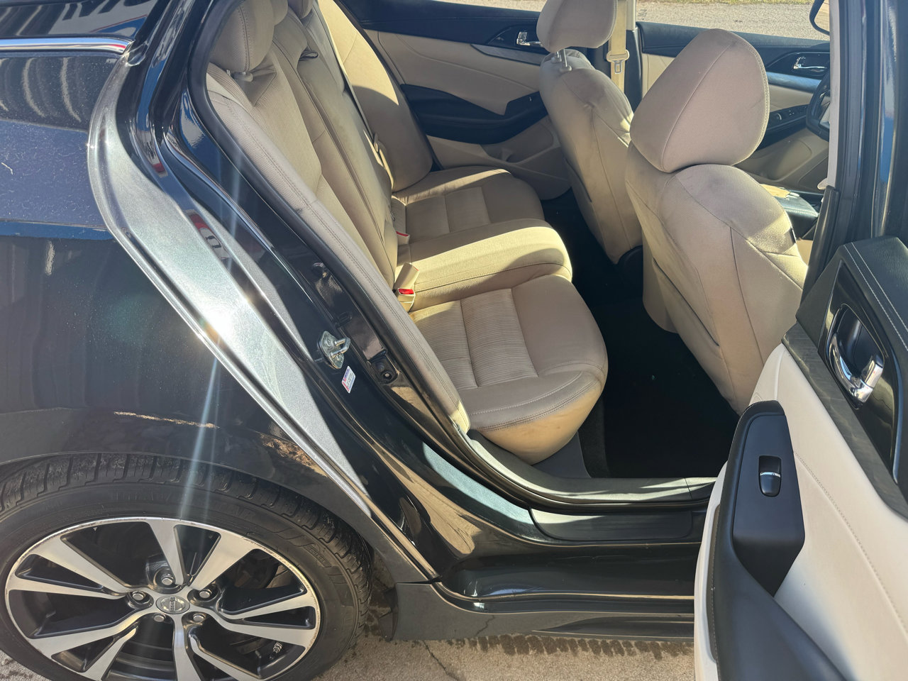 Used 2016 Nissan Maxima 3.5 S image 11