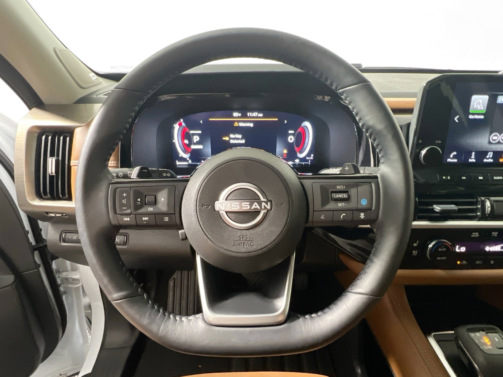 Used 2025 Nissan Pathfinder Platinum w/ Cargo Package FWD image 17