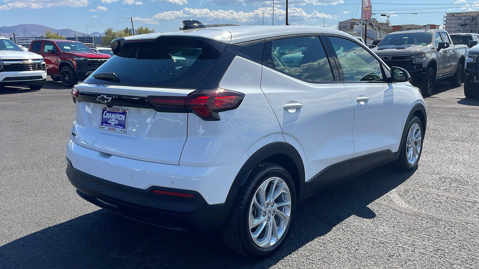 New 2027 Chevrolet Bolt LT w/ Comfort Package FWD image 5