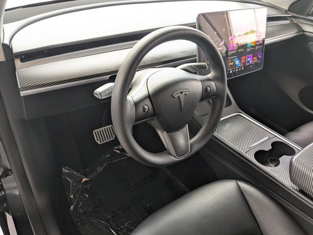 Used 2025 Tesla Model Y Long Range AWD/4WD image 10