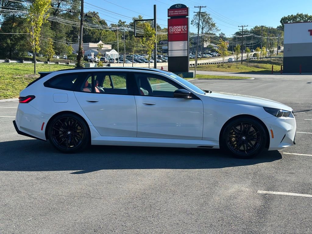 New 2026 BMW M5 Touring image 8
