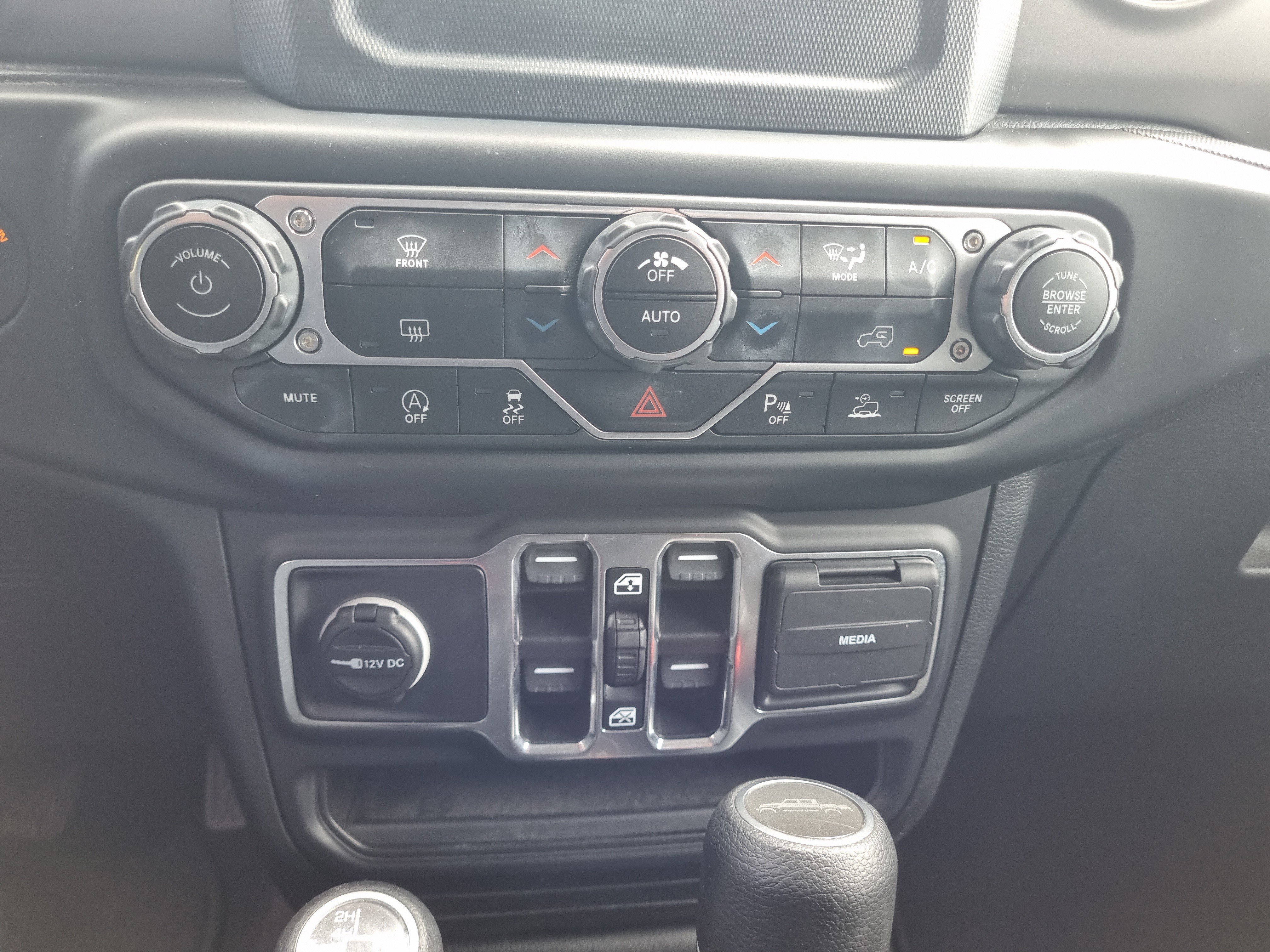 Used 2021 Jeep Gladiator Sport AWD/4WD image 26