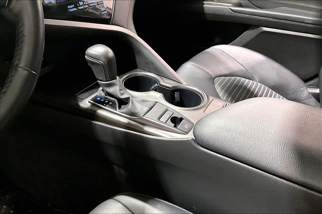 Used 2024 Toyota Camry SE image 18