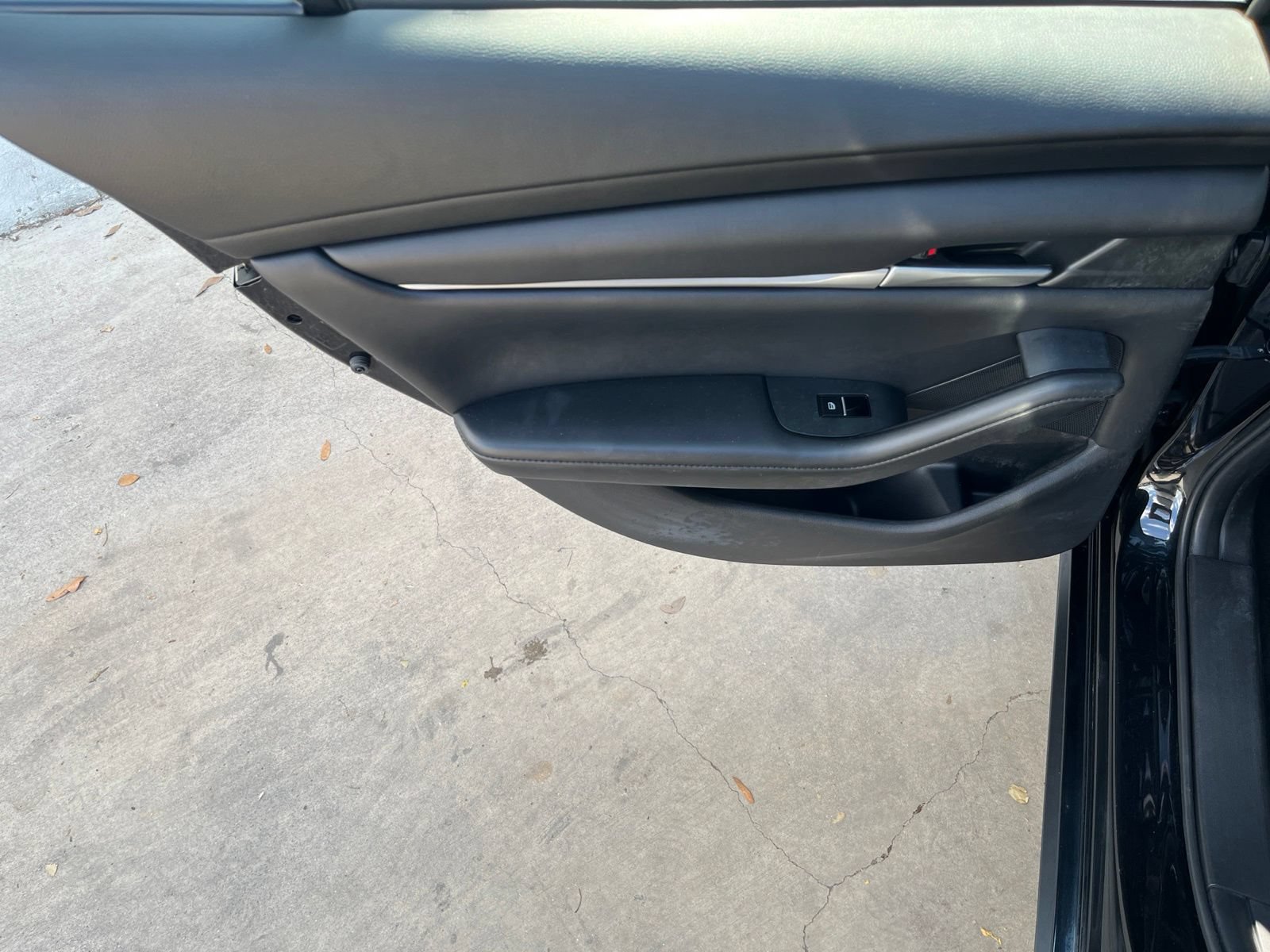 Used 2023 MAZDA MAZDA3 s FWD image 14