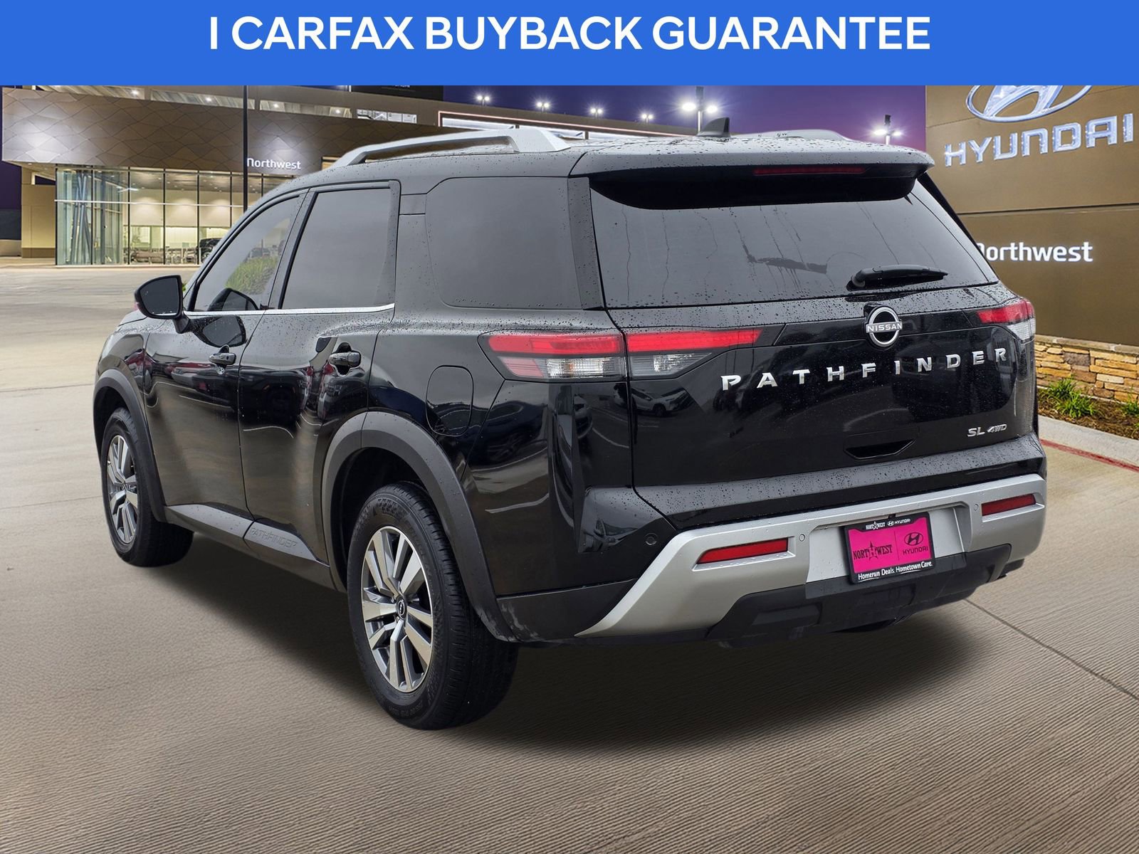 Used 2025 Nissan Pathfinder SL image 9