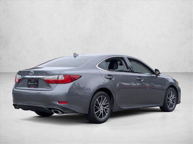 Used 2016 Lexus ES 350 w/ Luxury Package w/Wood Trim FWD image 5