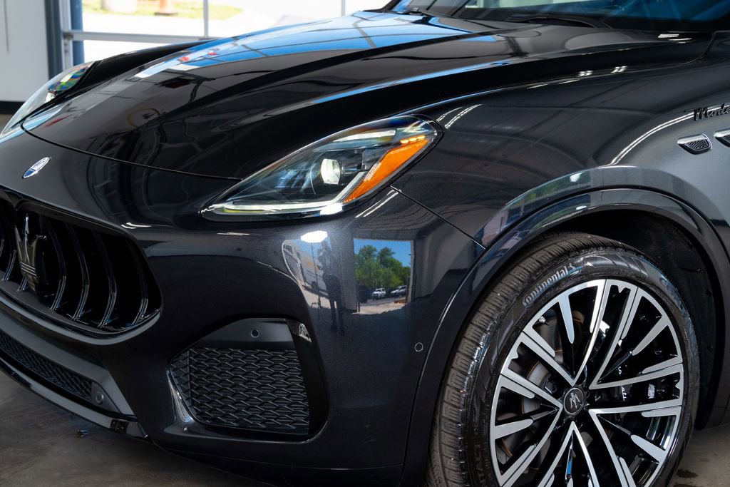 Used 2023 Maserati Grecale Modena image 12