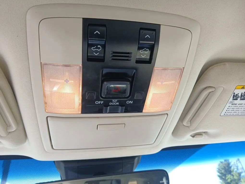 Used 2022 Lexus GX 460 image 12