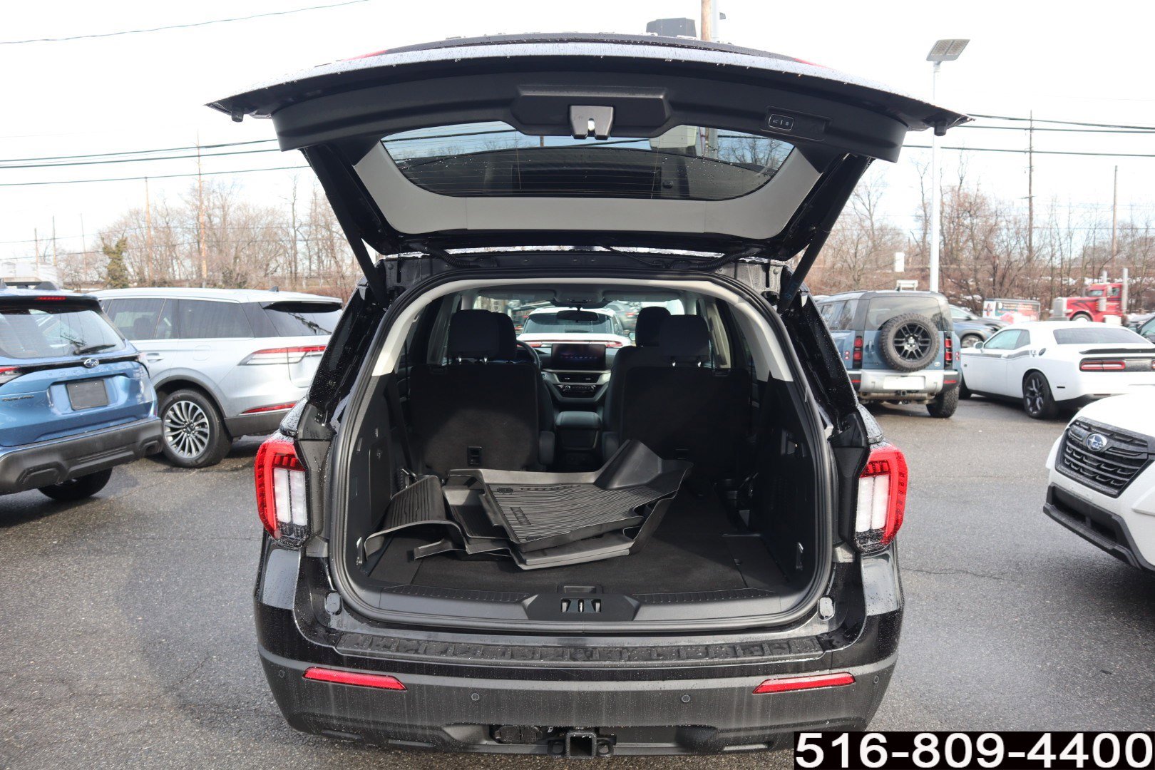 Used 2025 Ford Explorer Active image 24