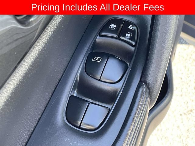 Used 2020 Nissan Rogue S w/ Special Edition Package AWD/4WD image 16