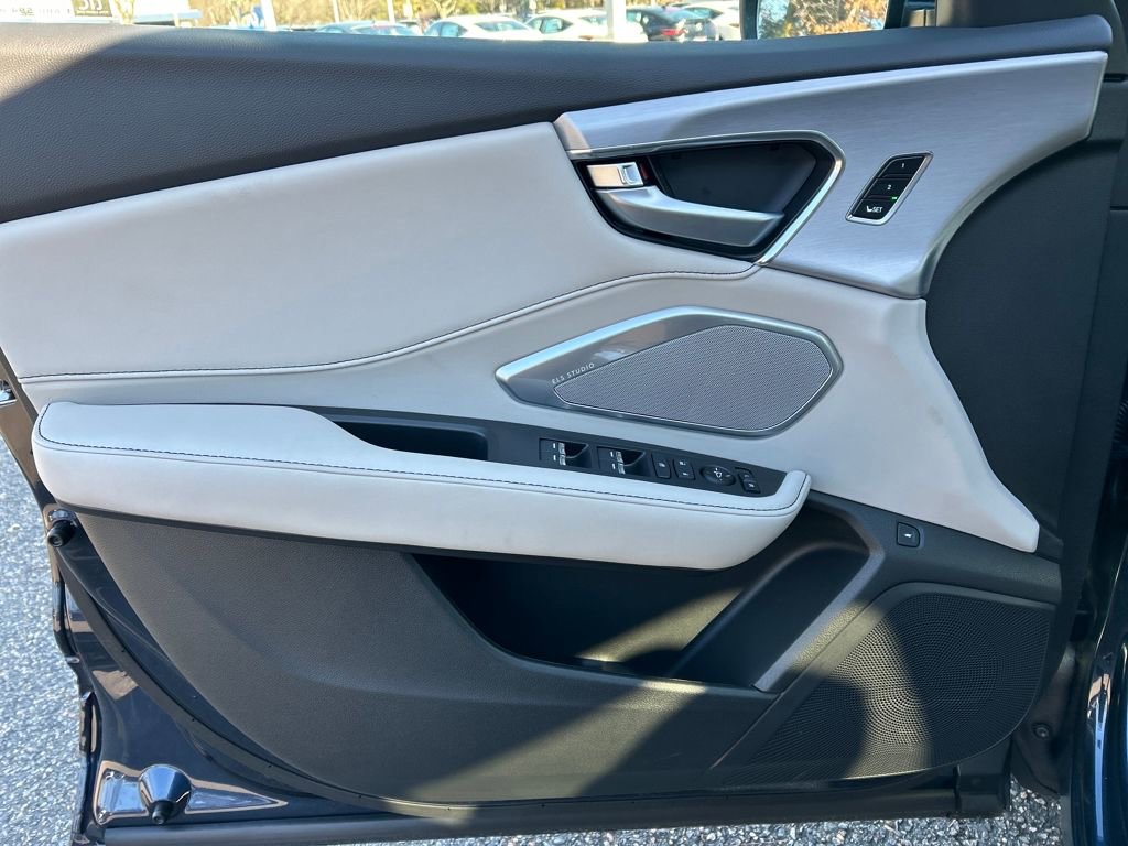 New 2026 Acura RDX SH-AWD image 11