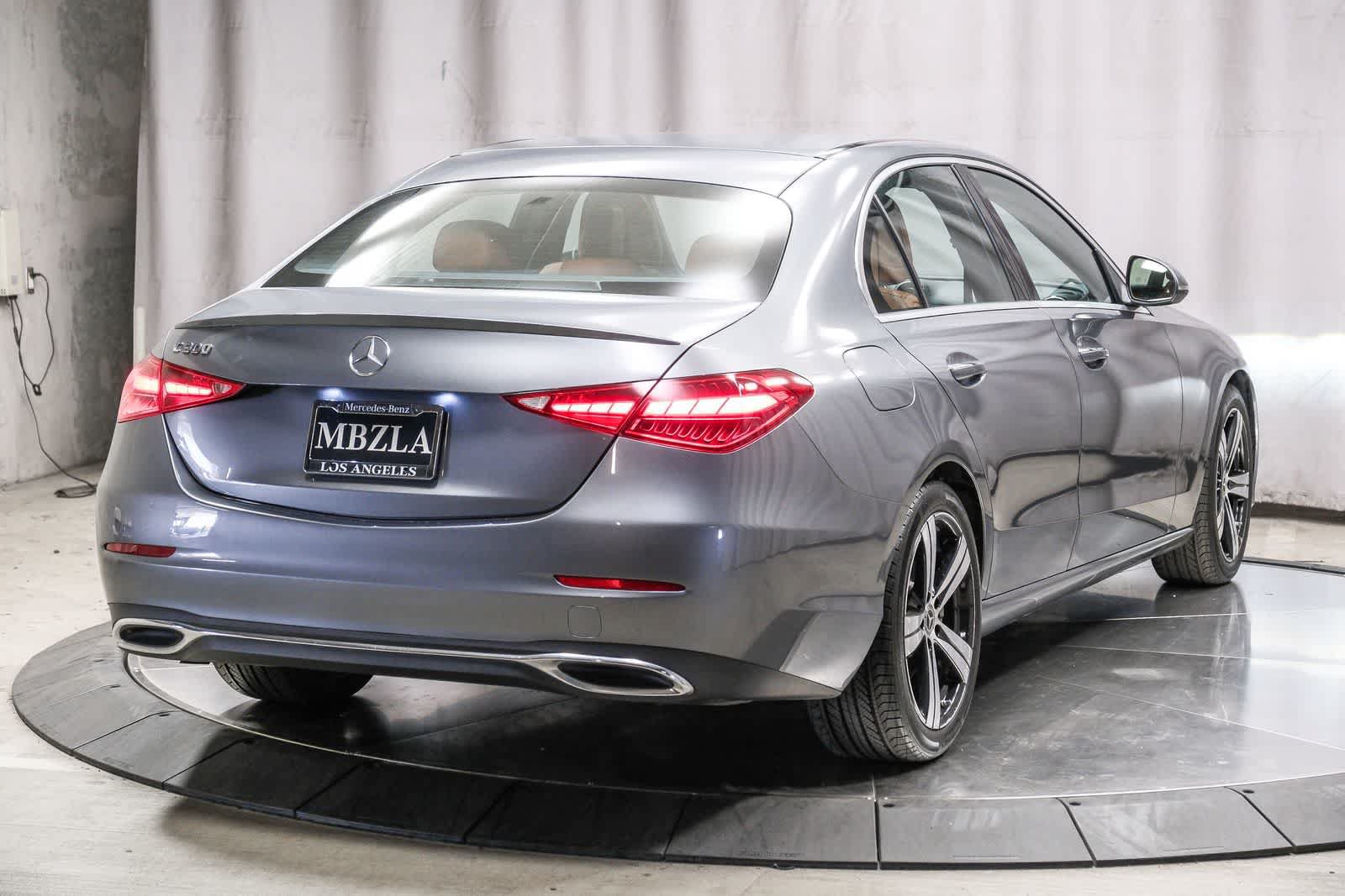 Used 2022 Mercedes-Benz C 300 Sedan image 4