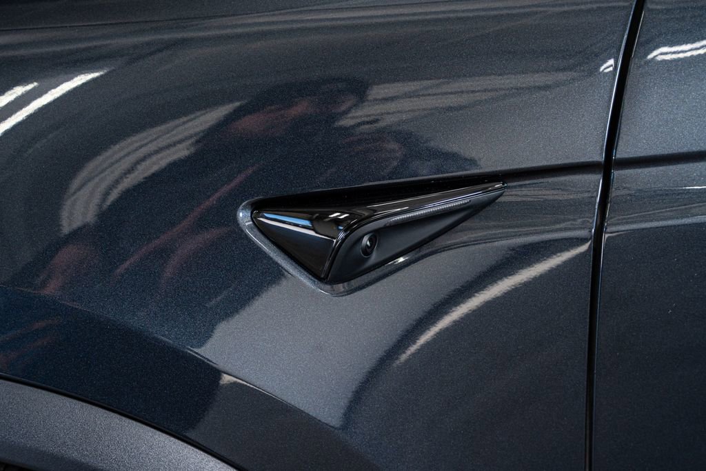 Used 2024 Tesla Model X image 20