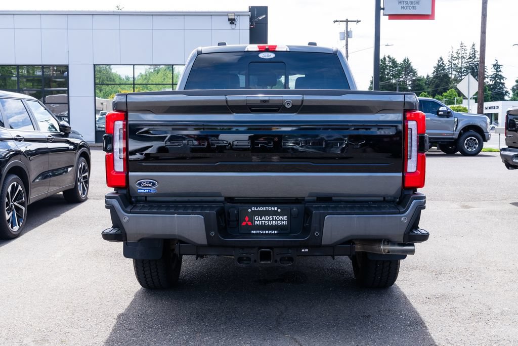 Used 2026 Ford F350 Platinum w/ FX4 Off-Road Package AWD/4WD image 5
