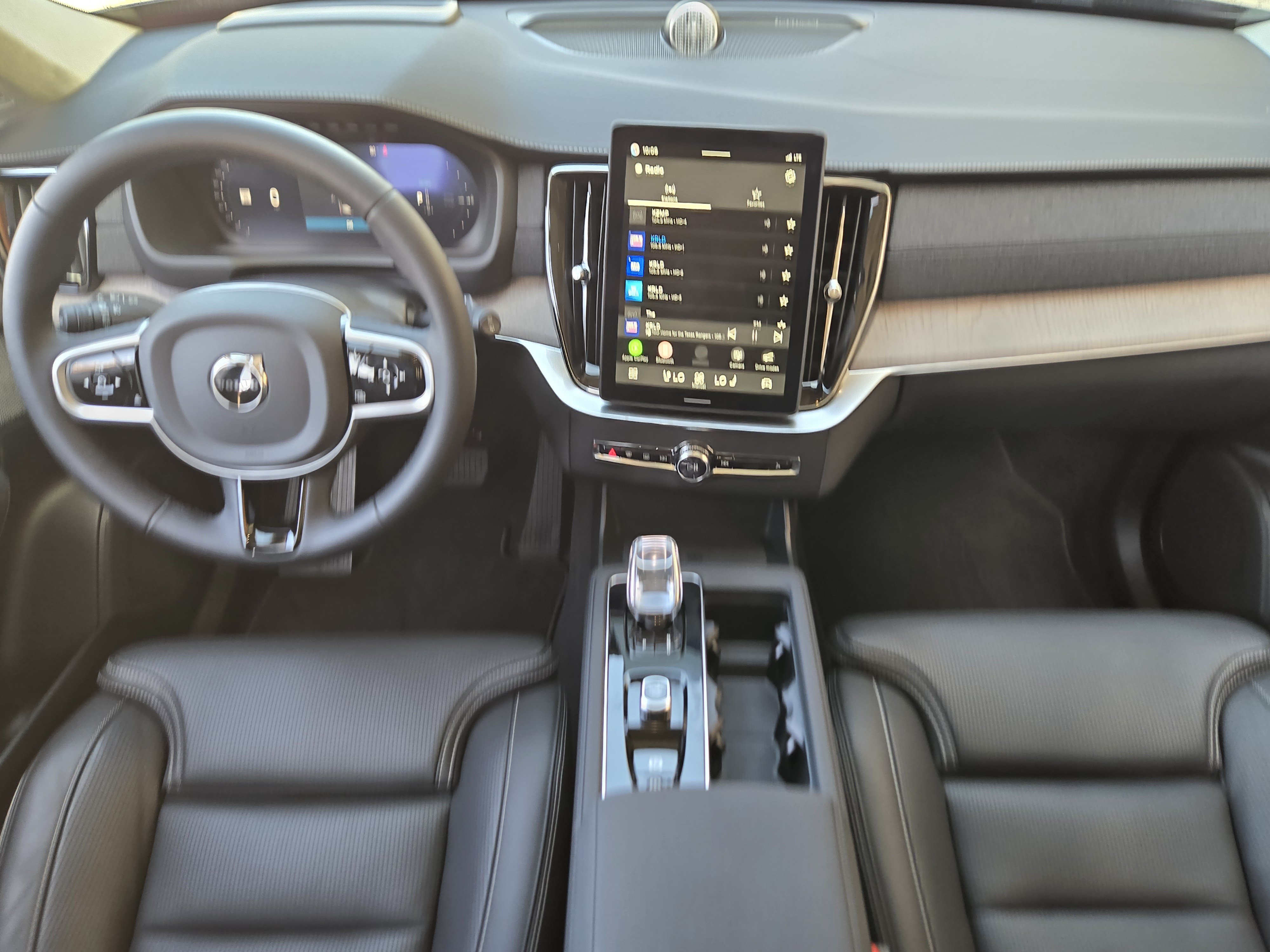 New 2026 Volvo XC90 T8 Ultra w/ Lounge Package AWD/4WD image 21