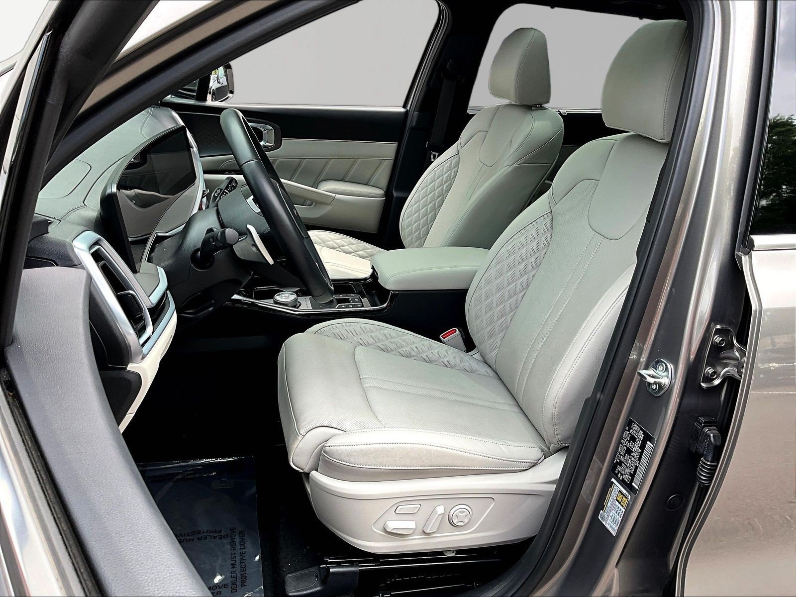Certified 2025 Kia Sorento SX Prestige AWD/4WD image 21