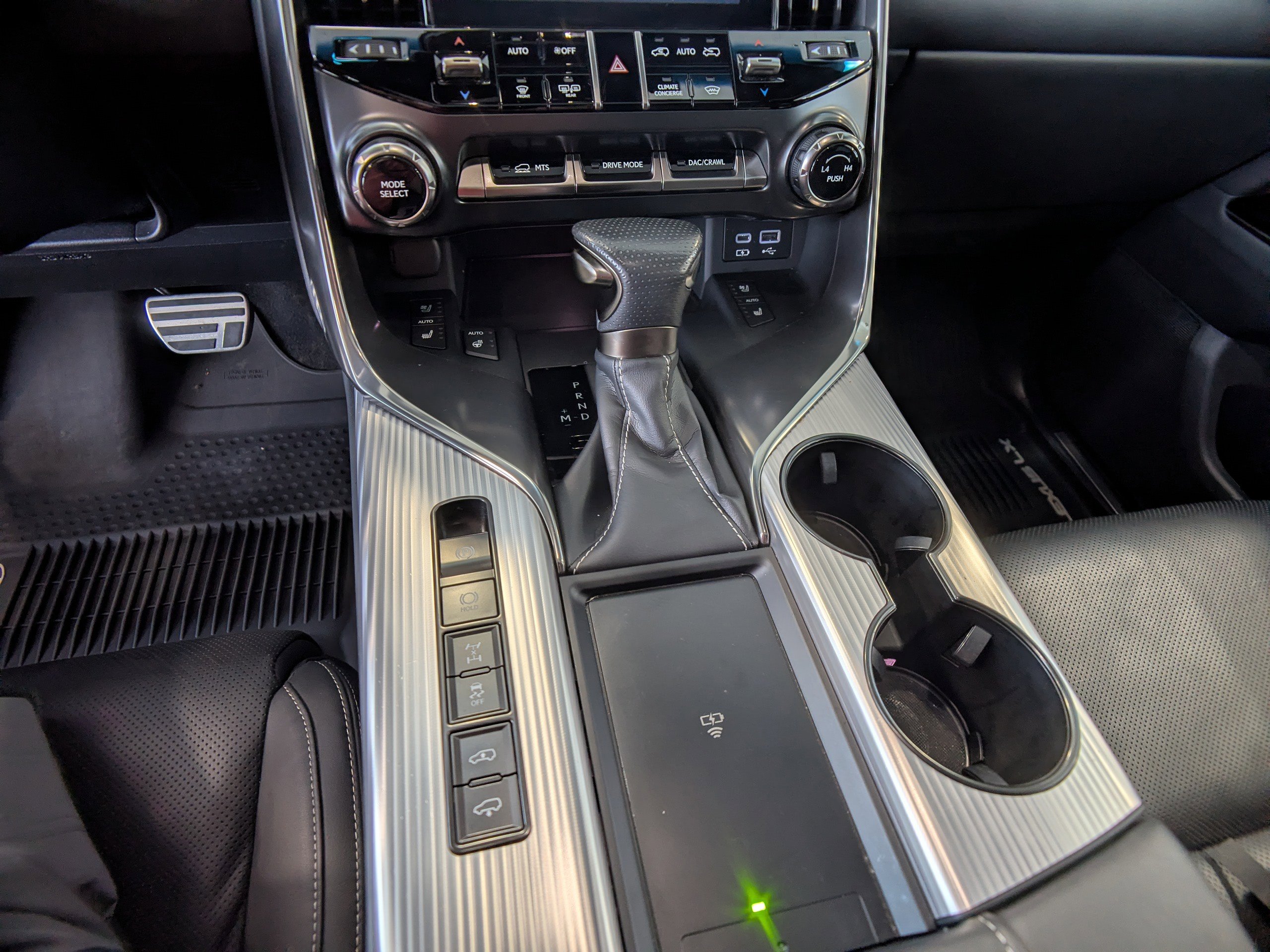 Used 2024 Lexus LX 600 F Sport AWD/4WD image 23