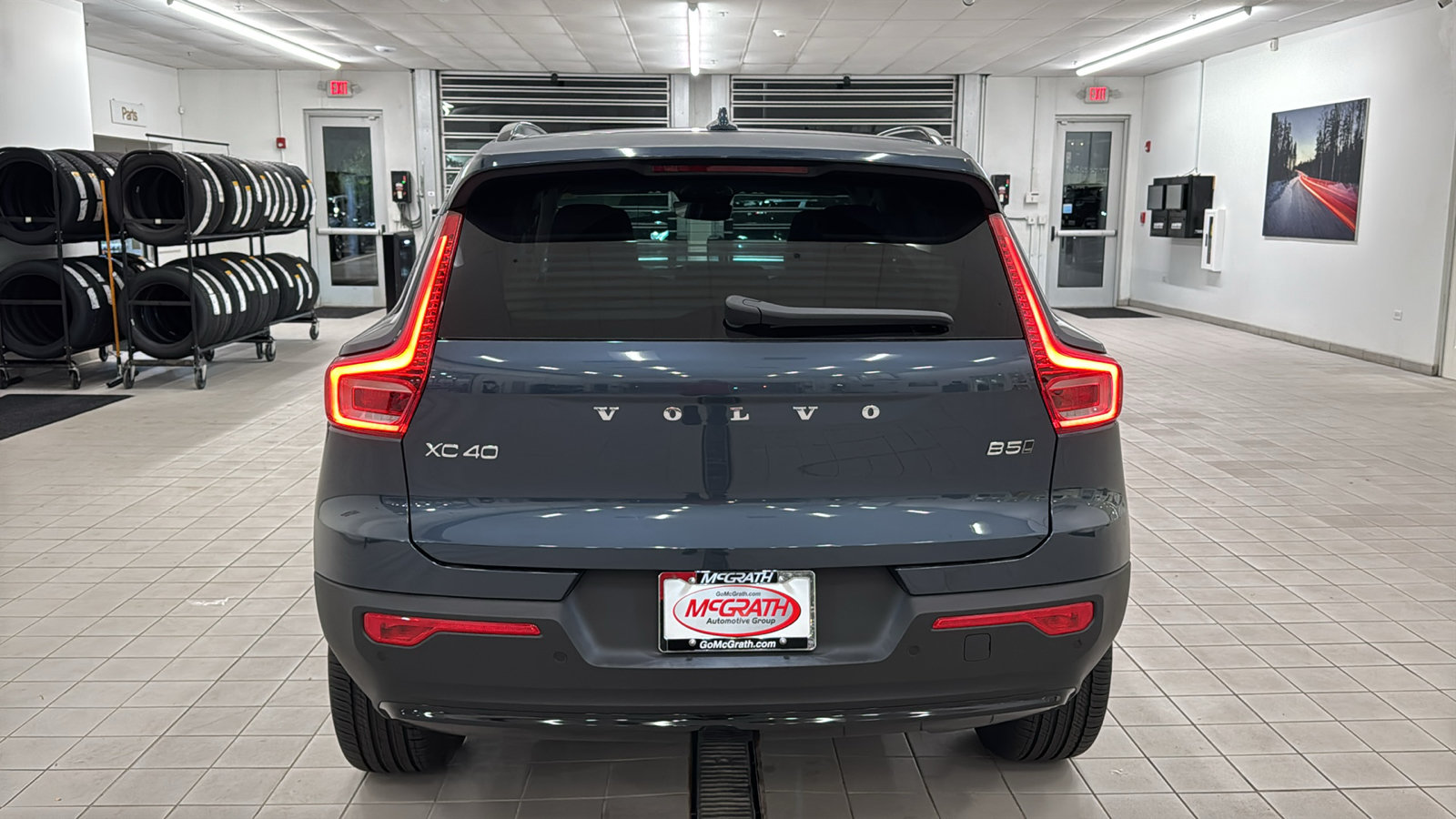 New 2026 Volvo XC40 B5 Core w/ Protection Package Premier AWD/4WD image 6