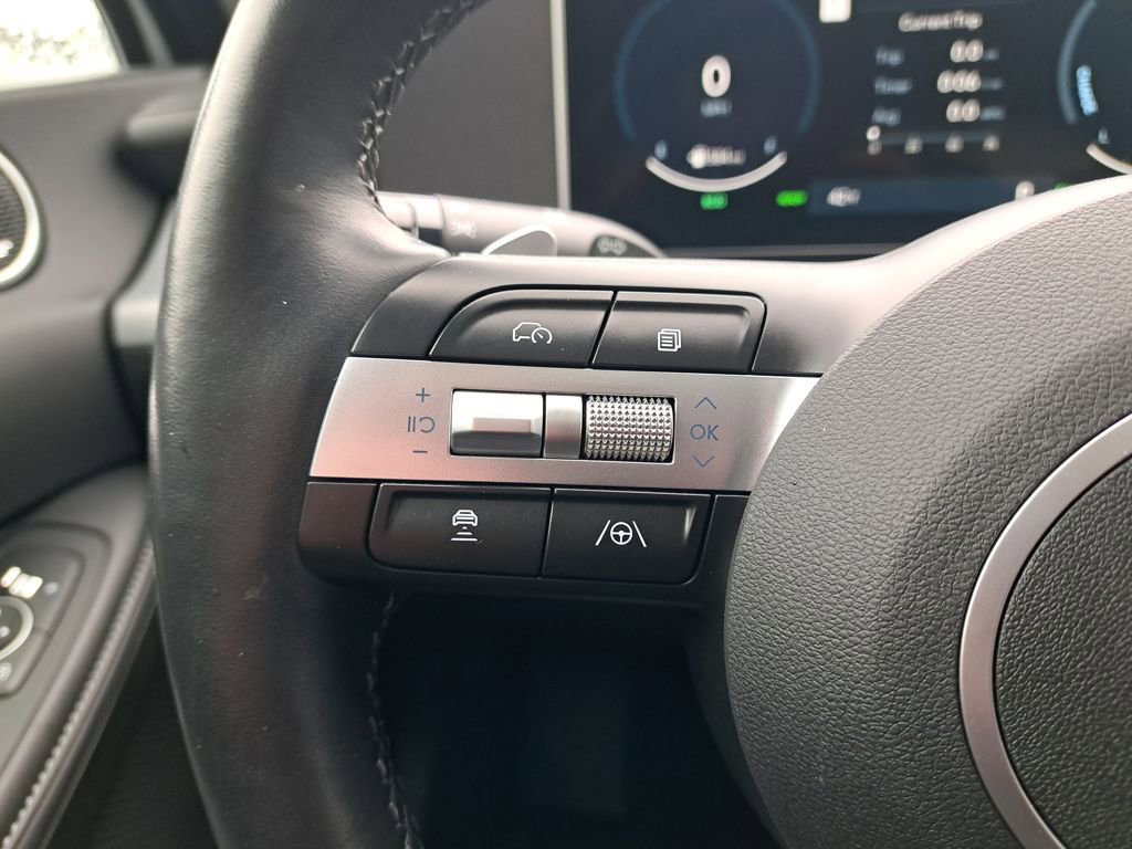 Used 2025 Hyundai Sonata Limited image 31