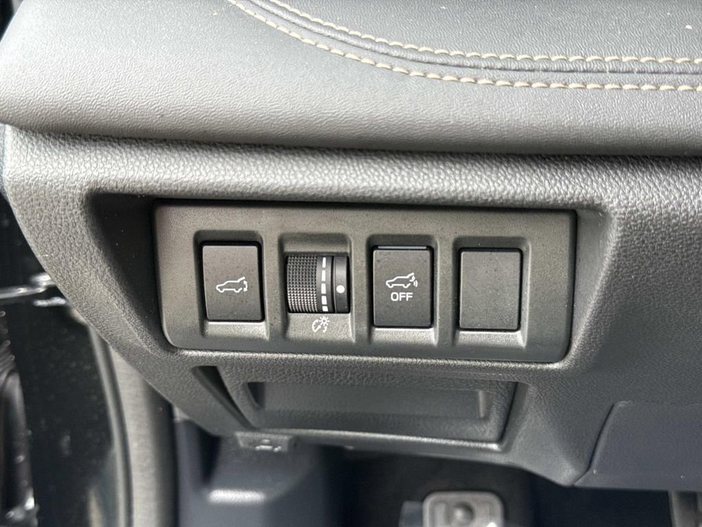 Used 2023 Subaru Outback Limited AWD/4WD image 46