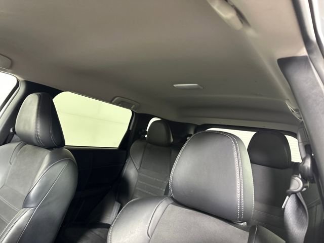 Used 2024 Mitsubishi Outlander SE image 12