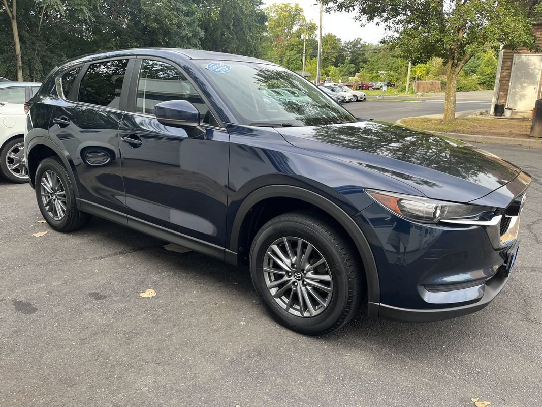 Used 2017 MAZDA CX-5 Touring w/ Preferred Equipment Package AWD/4WD image 4