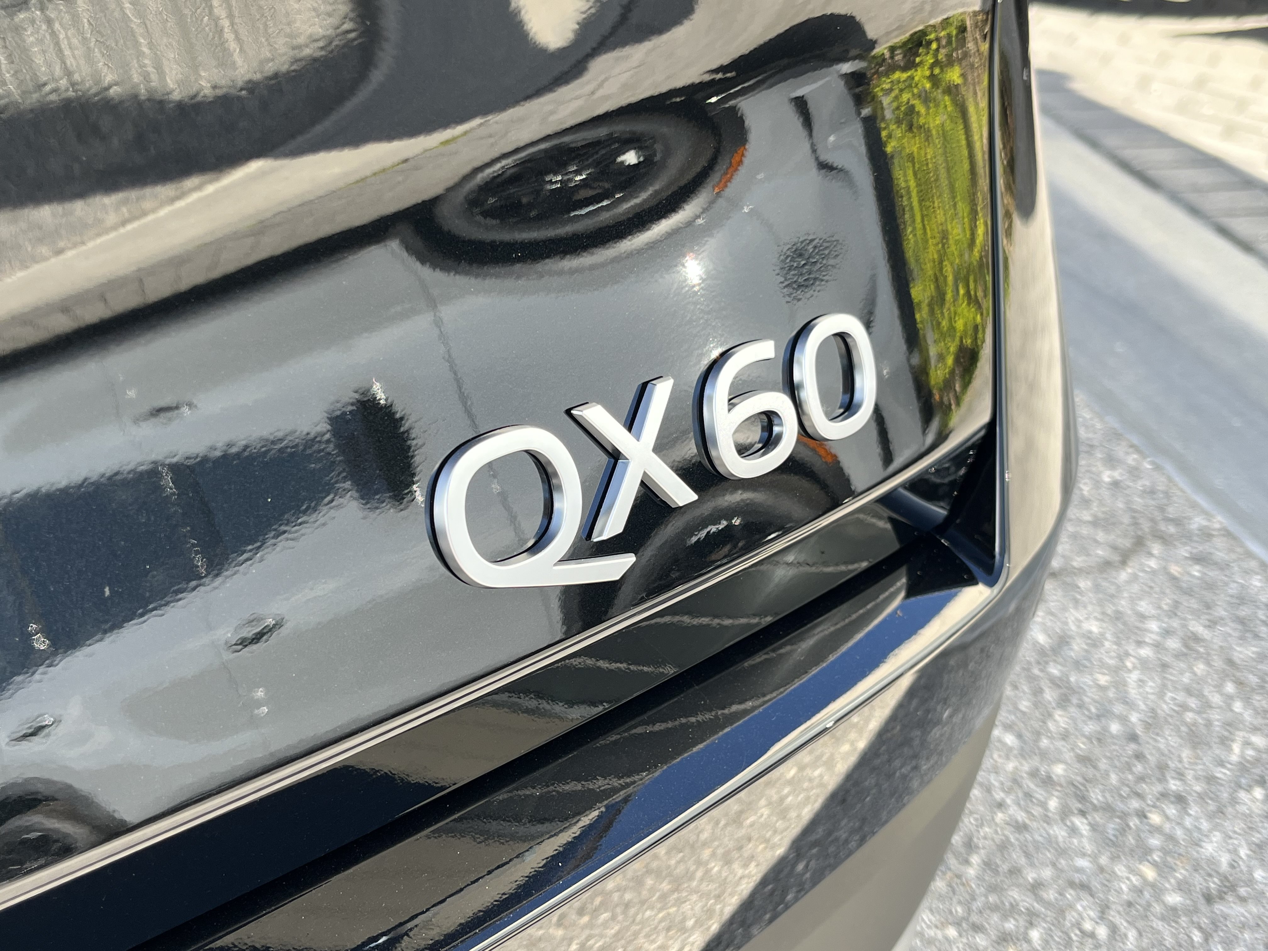 New 2027 INFINITI QX60 Luxe w/ Cargo Package FWD image 5