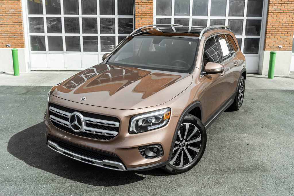 Used 2021 Mercedes-Benz GLB 250 GLB 250 image 2