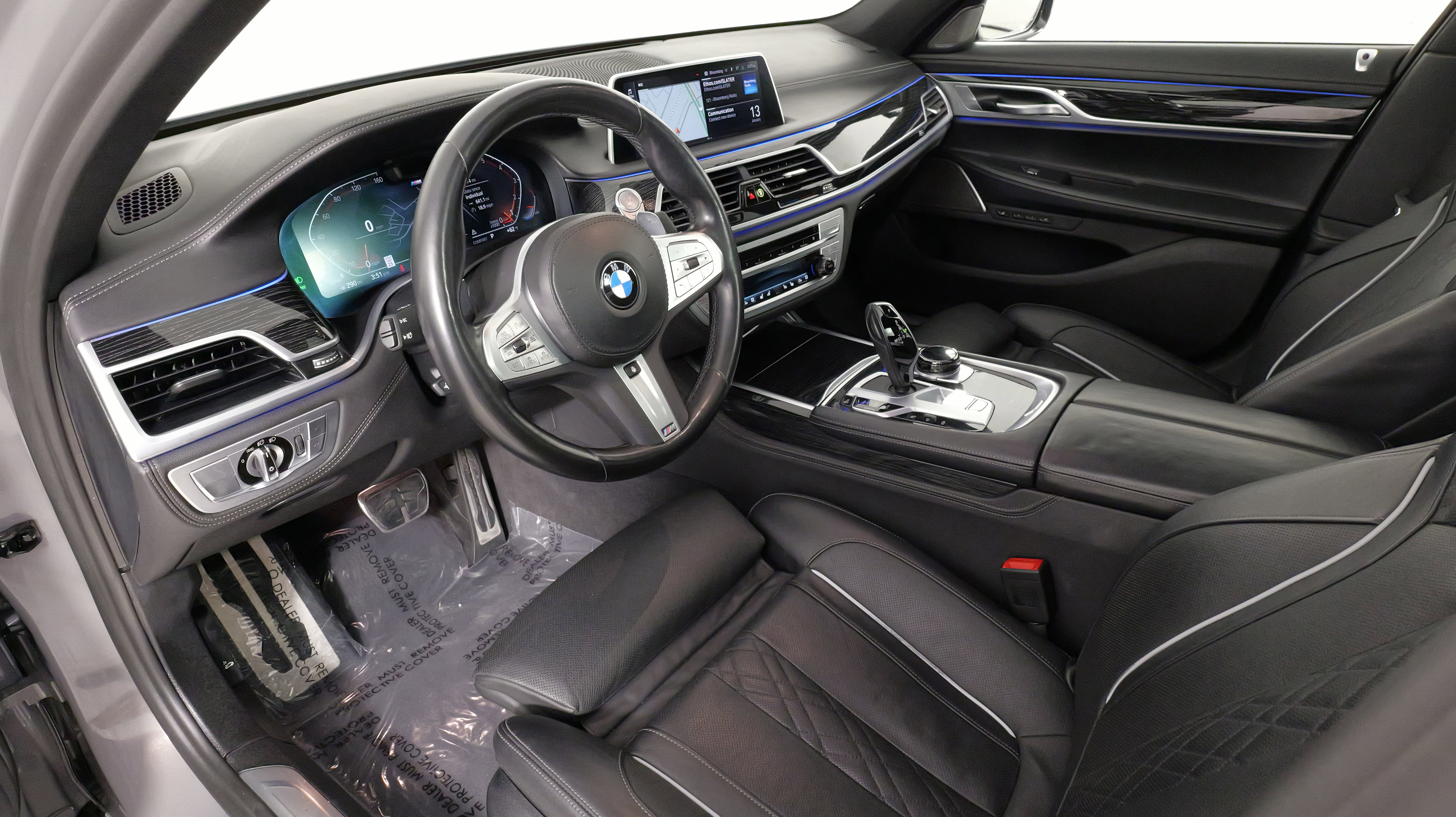 Used 2022 BMW 750i xDrive w/ Executive Package image 29