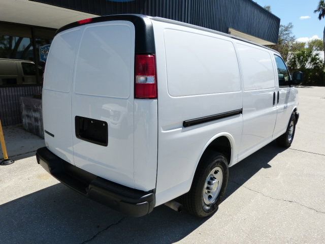 Used 2021 Chevrolet Express 2500 w/ Driver Convenience Package image 5
