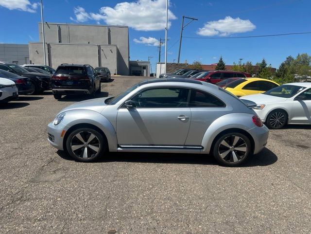 Used 2012 Volkswagen Beetle 2.0T FWD image 8