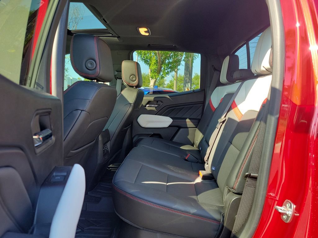 Used 2024 GMC Canyon AT4X AWD/4WD image 13