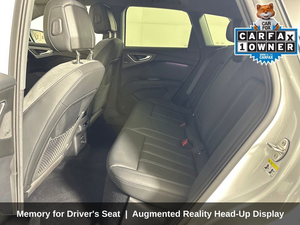 Used 2024 Audi Q4 e-tron Prestige image 30