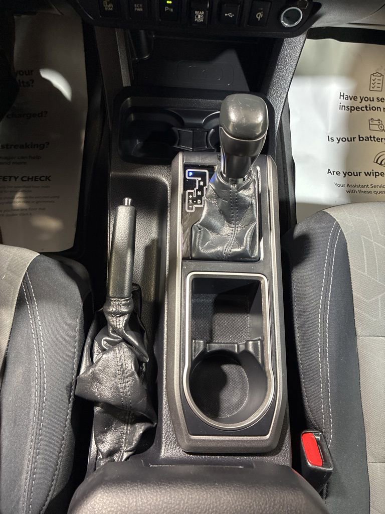 Used 2021 Toyota Tacoma TRD Sport w/ Technology Package image 32