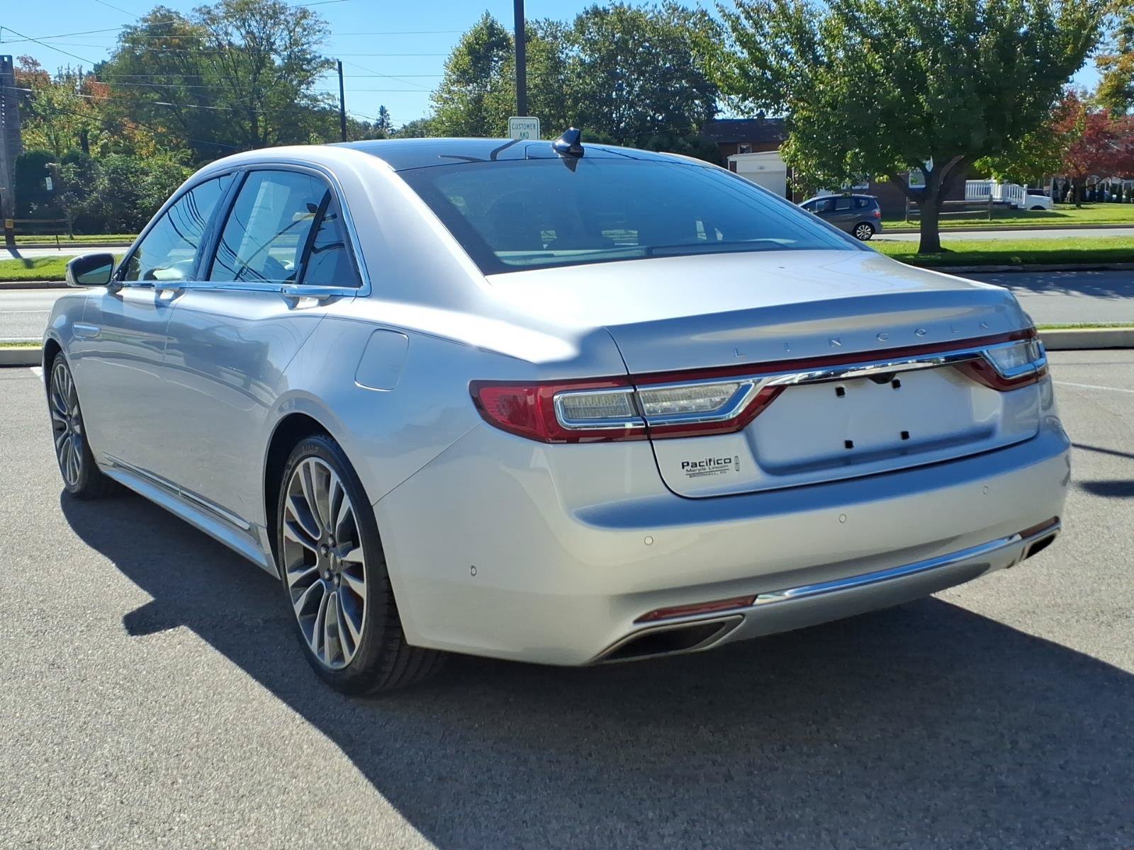 Used 2018 Lincoln Continental Reserve FWD image 5
