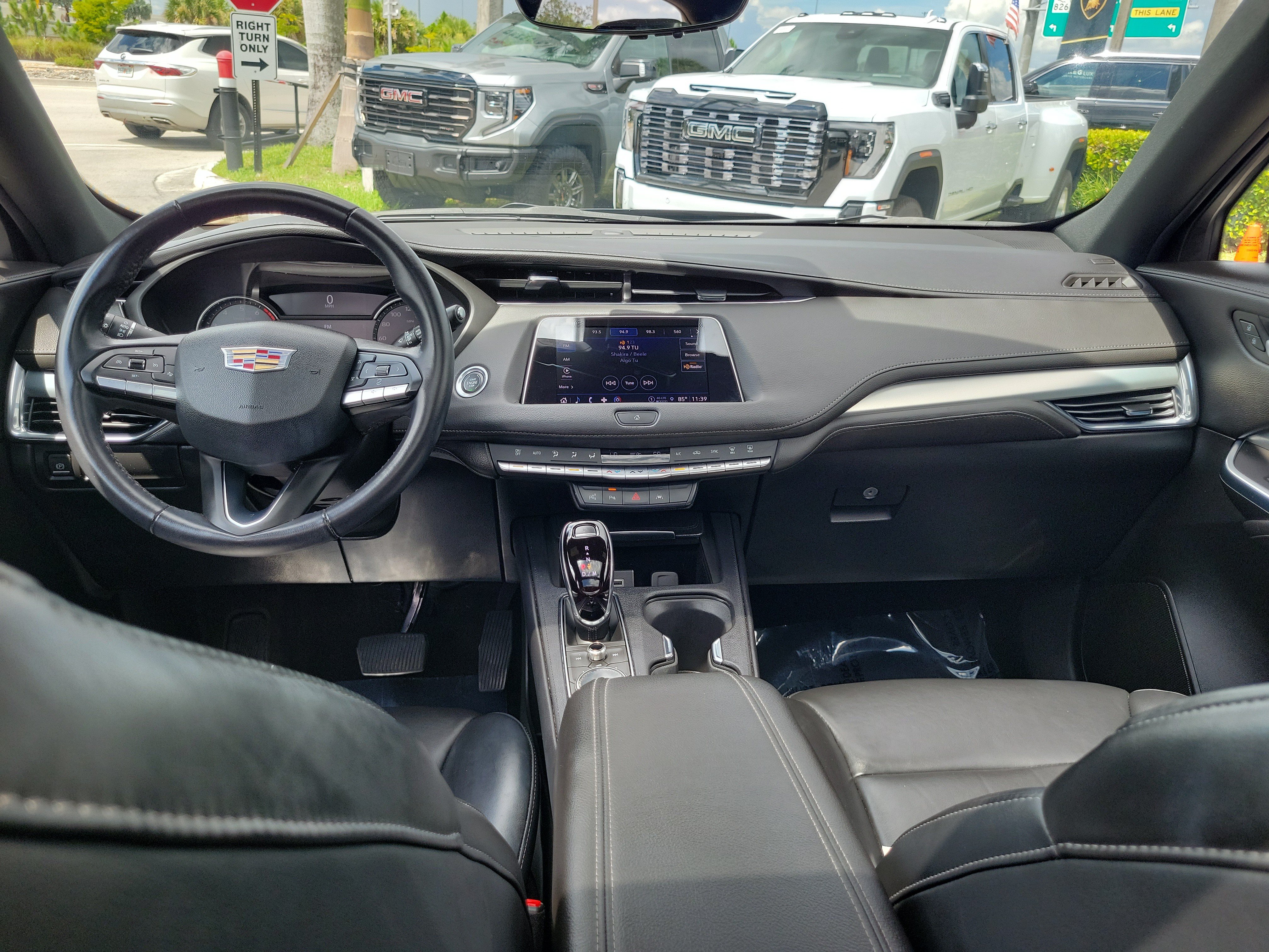 Used 2023 Cadillac XT4 Premium Luxury w/ Enhanced Visibility Package FWD image 19