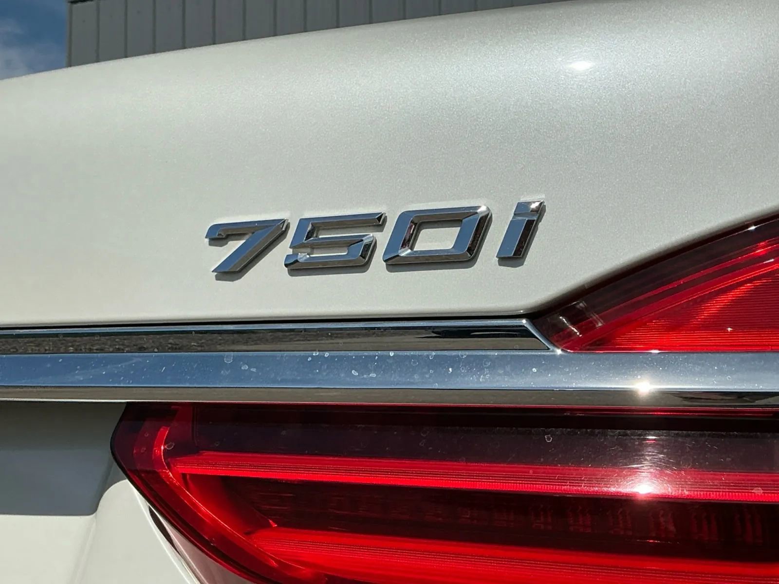 Used 2016 BMW 750i xDrive image 18