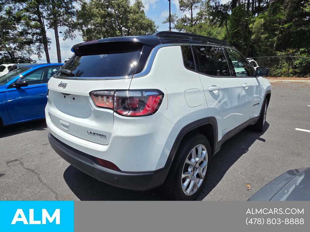 Used 2025 Jeep Compass Limited AWD/4WD image 16