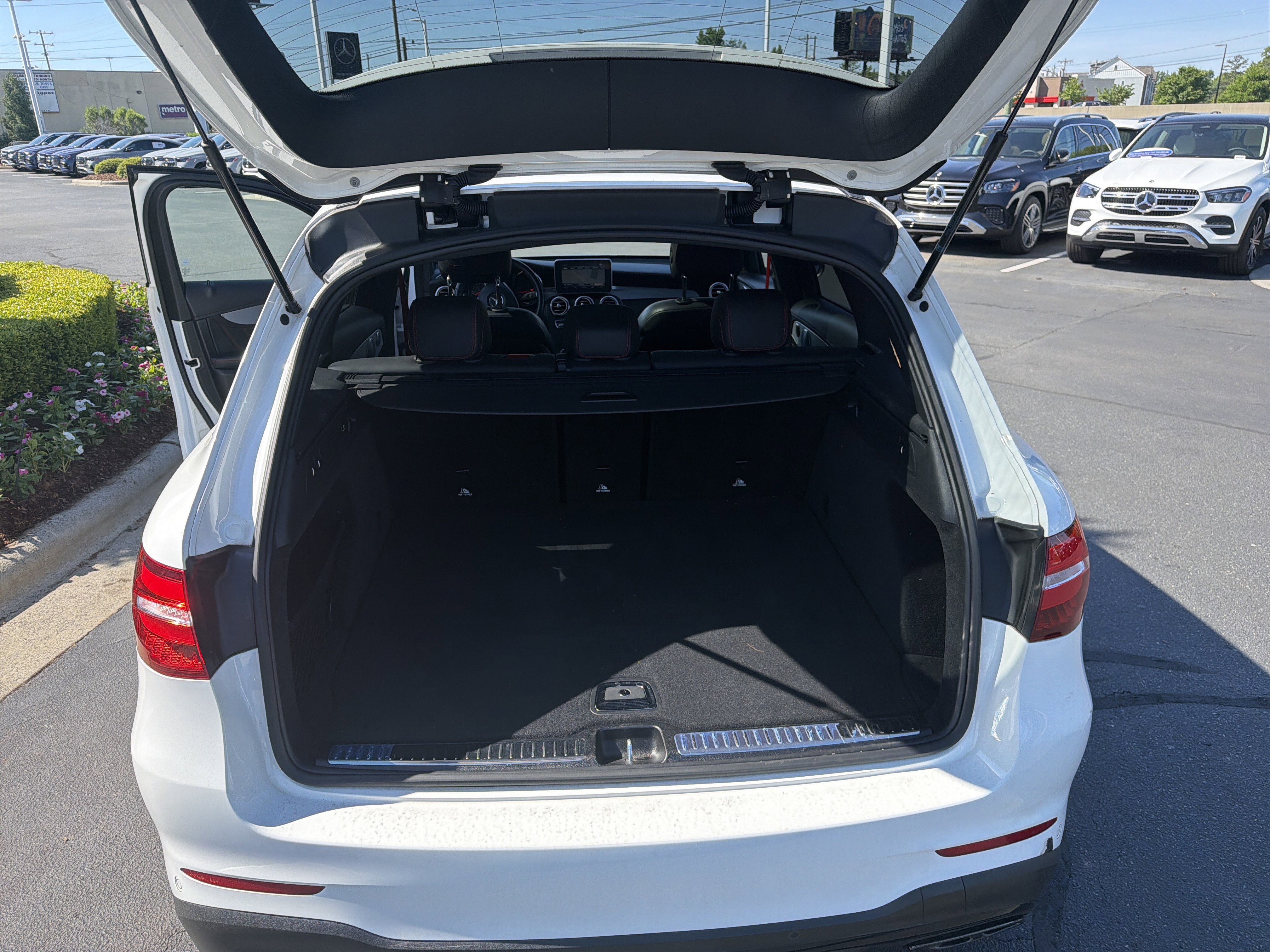 Certified 2018 Mercedes-Benz GLC 43 AMG 4MATIC image 33