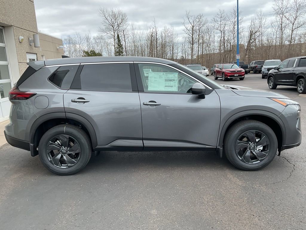 New 2026 Nissan Rogue SV w/ Cold Weather Package AWD/4WD image 4