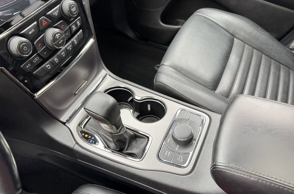 Used 2019 Jeep Grand Cherokee Limited X image 23